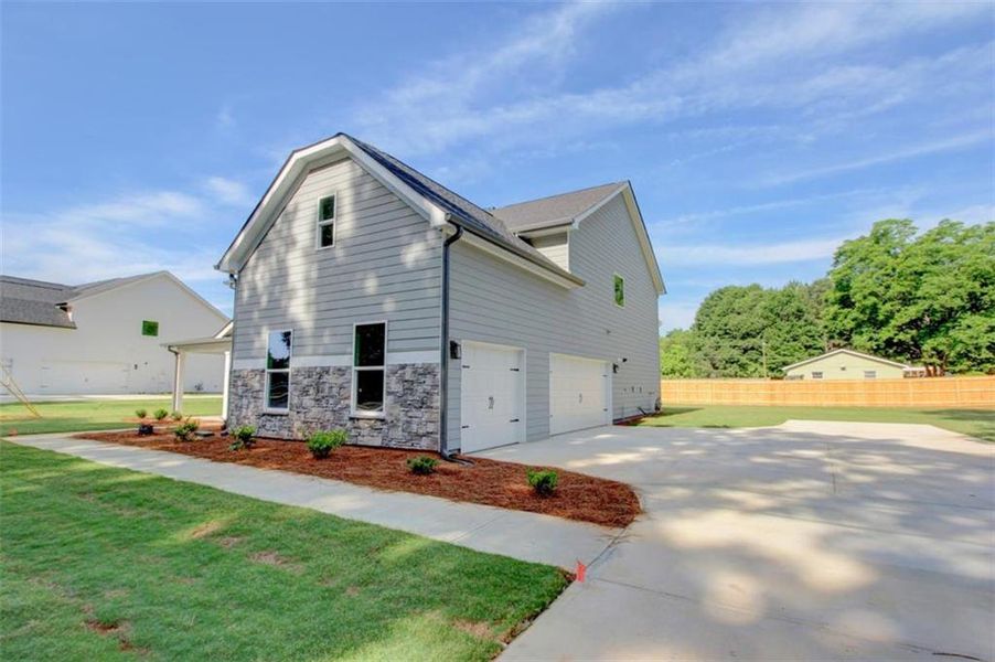 Image 35 of a home in . Image 35 of a home in .
