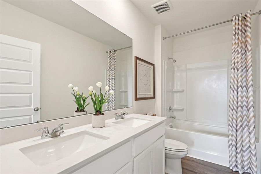 Furnished interior view inside a new home in , Lakeland (Image 13).