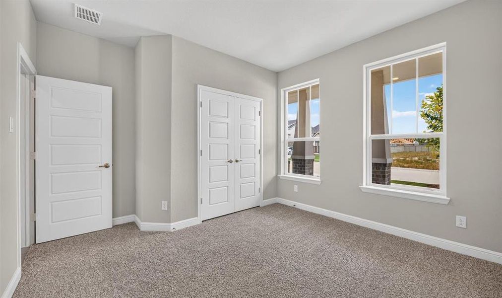Spacious, unfurnished interior of a new home in Treeline, Justin (Image 26).