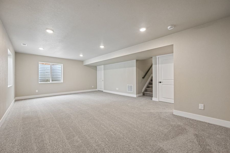 Spacious, unfurnished interior of a new home in The Glen, Colorado Springs (Image 51). Spacious, unfurnished interior of a new home in The Glen, Colorado Springs (Image 51).