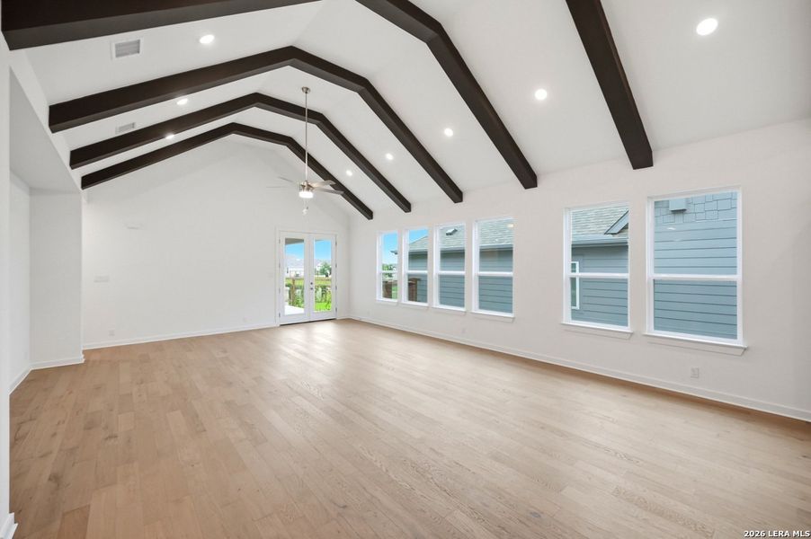 Spacious, unfurnished interior of a new home in The Crossvine, Schertz (Image 17). Spacious, unfurnished interior of a new home in The Crossvine, Schertz (Image 17).