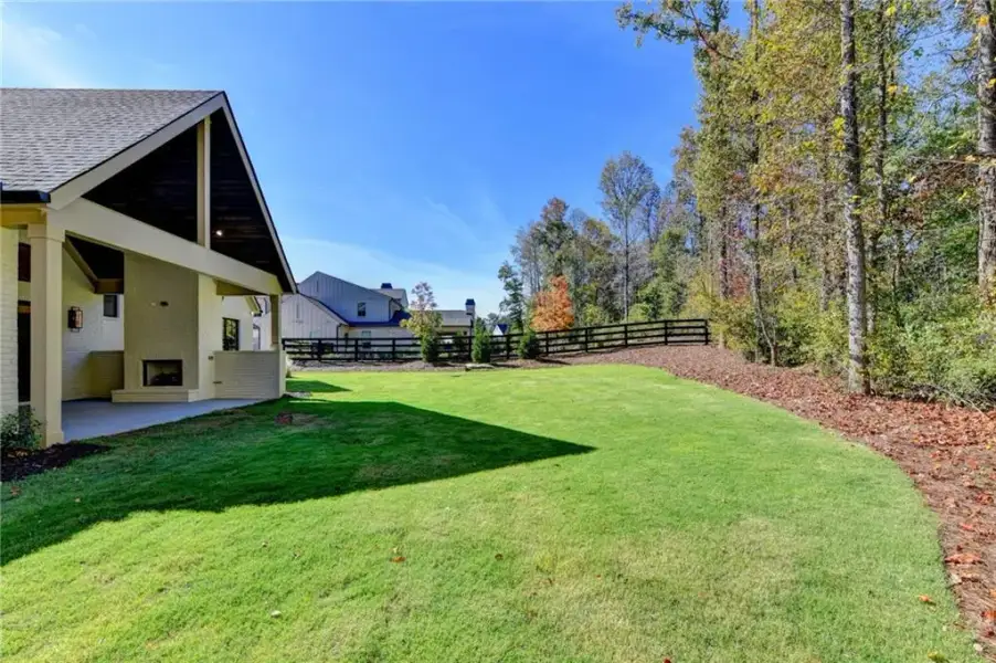 Exterior details and patio area of a home in Lyndon Creek, Milton (Image 42).