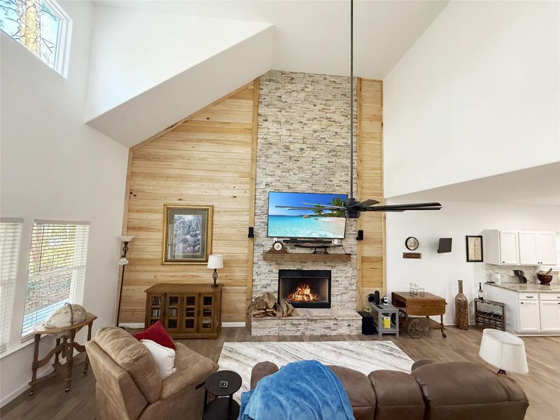 Furnished interior view inside a new home in , Brookeland (Image 3).