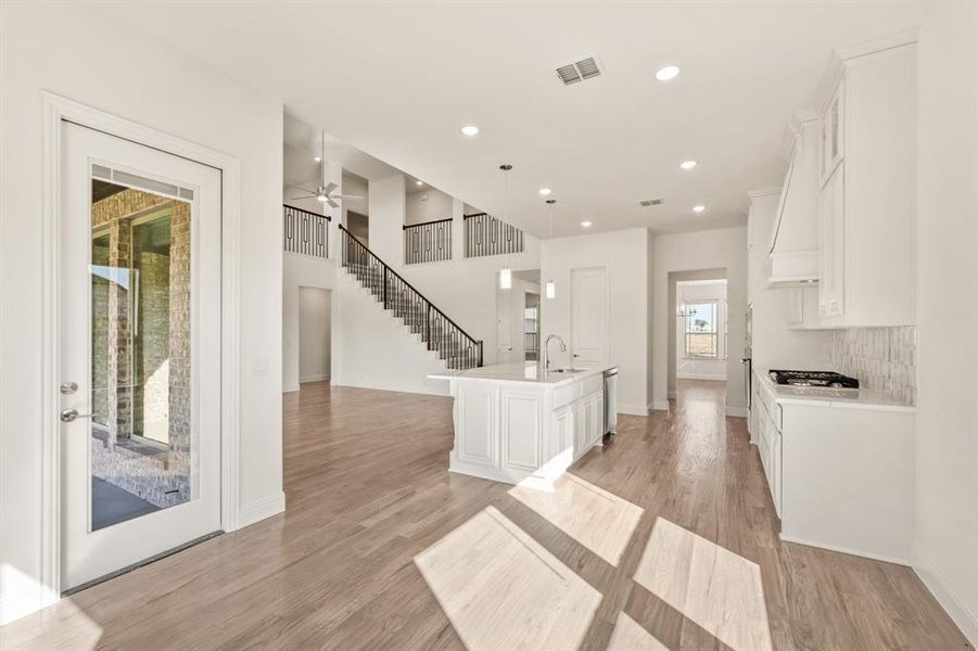 Furnished interior view inside a new home in Wildflower Ranch 60-65, Fort Worth (Image 12). Furnished interior view inside a new home in Wildflower Ranch 60-65, Fort Worth (Image 12).