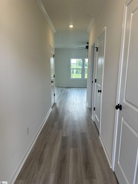 Spacious, unfurnished interior of a new home in Shiloh Trail, Wellford (Image 15).