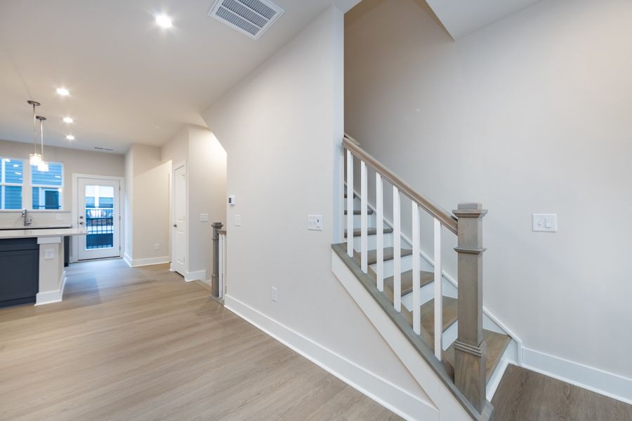 Spacious, unfurnished interior of a new home in Context at Oakhurst, Charlotte (Image 28).