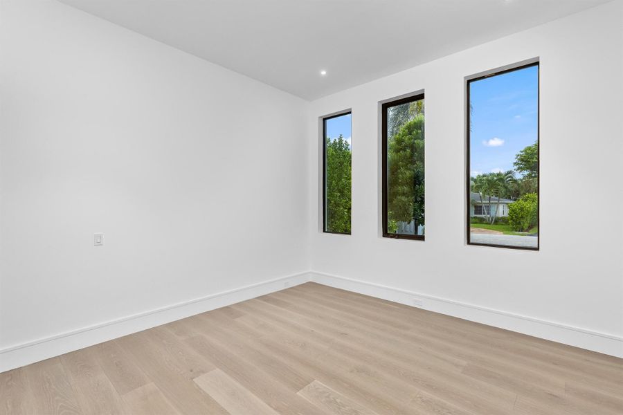 Spacious, unfurnished interior of a new home in , Delray Beach (Image 19).