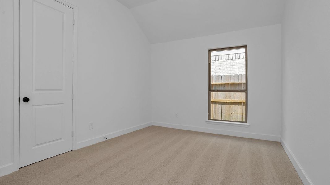 Spacious, unfurnished interior of a new home in Sienna 50', Missouri City (Image 15). Spacious, unfurnished interior of a new home in Sienna 50', Missouri City (Image 15).