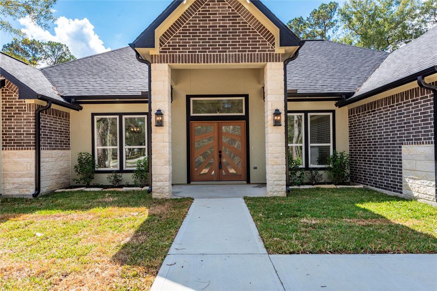Exterior details and patio area of a home in , Dayton (Image 27). Exterior details and patio area of a home in , Dayton (Image 27).