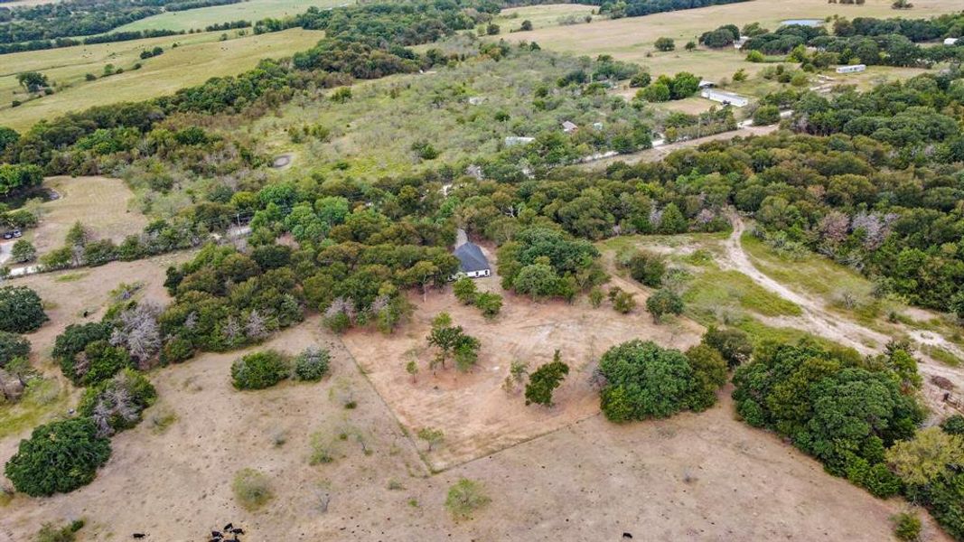 Image 33 of a home in . Image 33 of a home in .