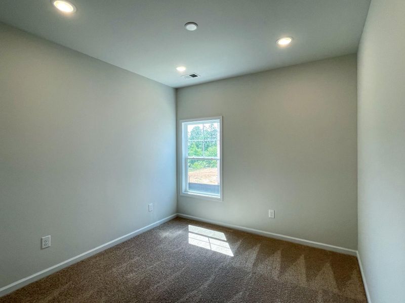 Spacious, unfurnished interior of a new home in Portrait Hills, Aiken (Image 7).