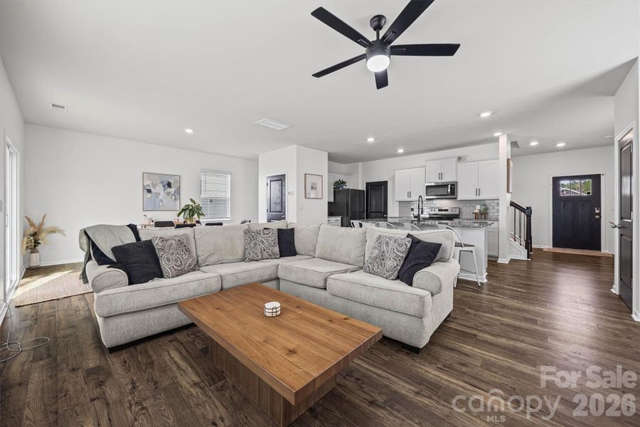 Furnished interior view inside a new home in Fergus Crossing, York (Image 19).