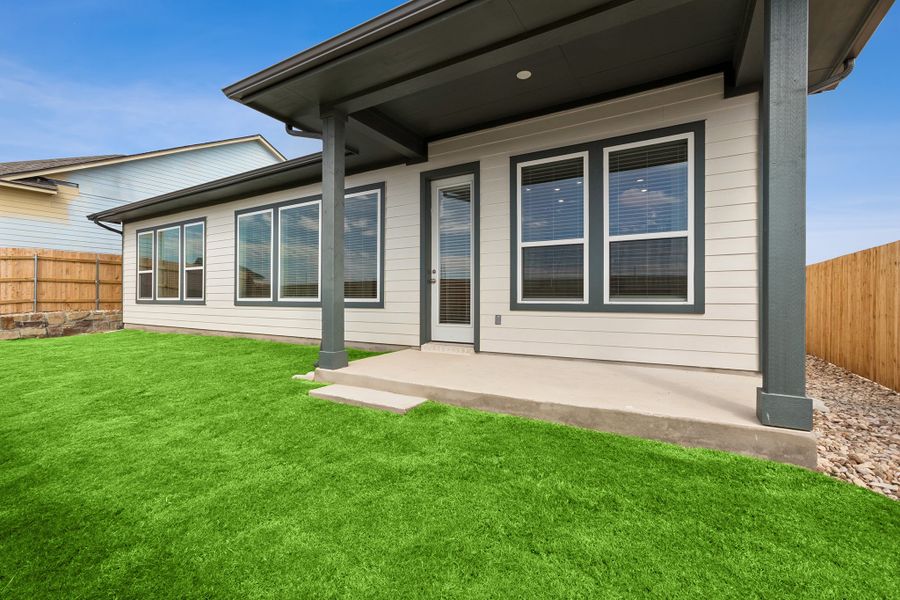 Exterior details and patio area of a home in Sunfield, Buda (Image 3).