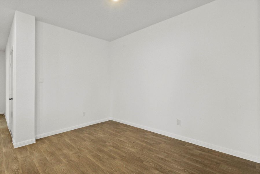 Spacious, unfurnished interior of a new home in , San Marcos (Image 25).