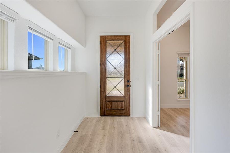 Spacious, unfurnished interior of a new home in West Crossing, Anna (Image 16). Spacious, unfurnished interior of a new home in West Crossing, Anna (Image 16).