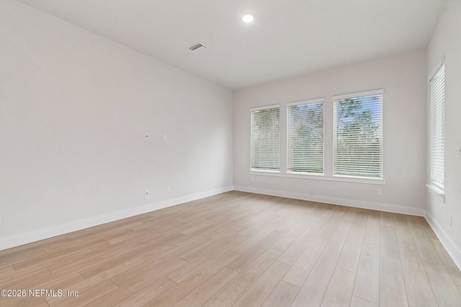 Spacious, unfurnished interior of a new home in Kettering at eTown - Paired Villas, Jacksonville (Image 23).