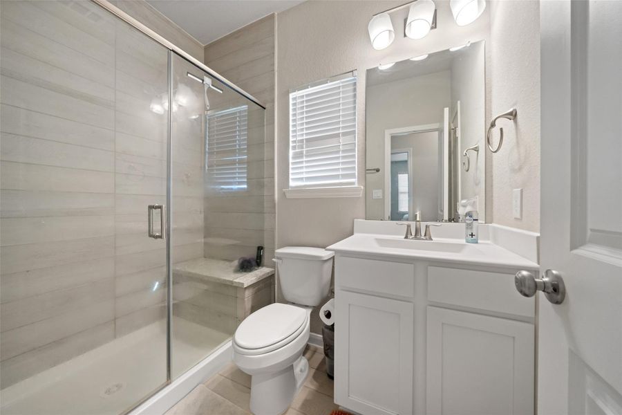 Furnished interior view inside a new home in Waterstone on Lake Conroe, Montgomery (Image 21).