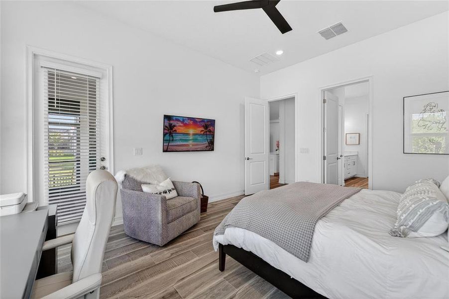 Furnished interior view inside a new home in SouthShore Yacht Club, Ruskin (Image 5). Furnished interior view inside a new home in SouthShore Yacht Club, Ruskin (Image 5).