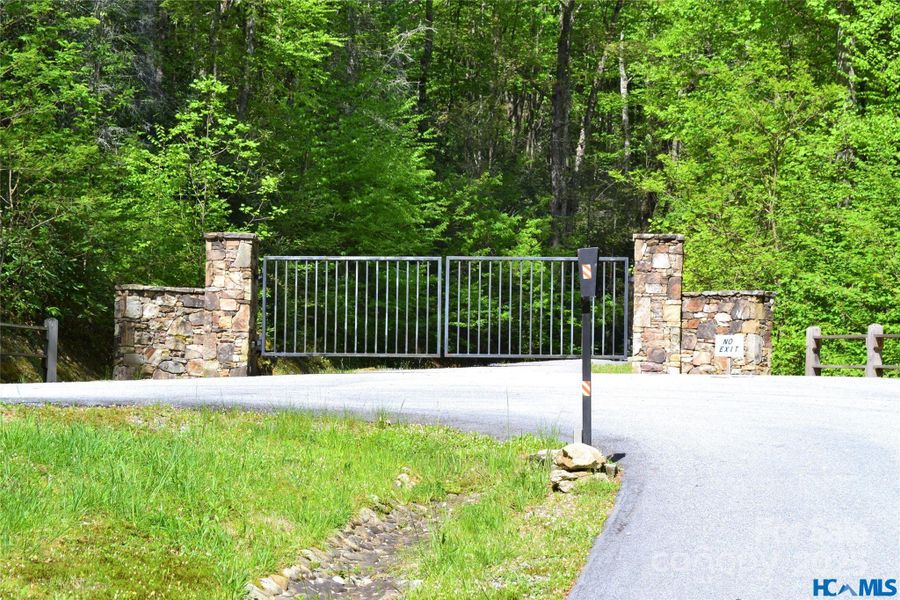 Image 27 of a home in . Image 27 of a home in .