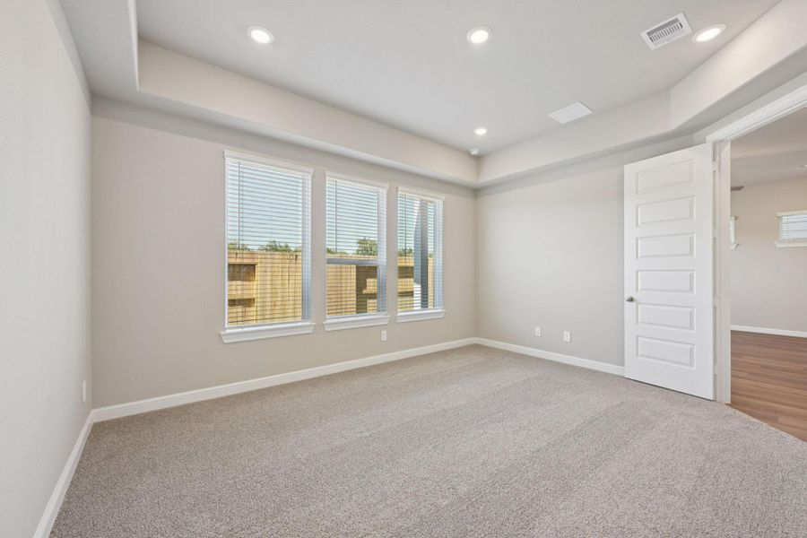 Spacious, unfurnished interior of a new home in Kemah Crossing - Luxe Series, Kemah (Image 24). Spacious, unfurnished interior of a new home in Kemah Crossing - Luxe Series, Kemah (Image 24).