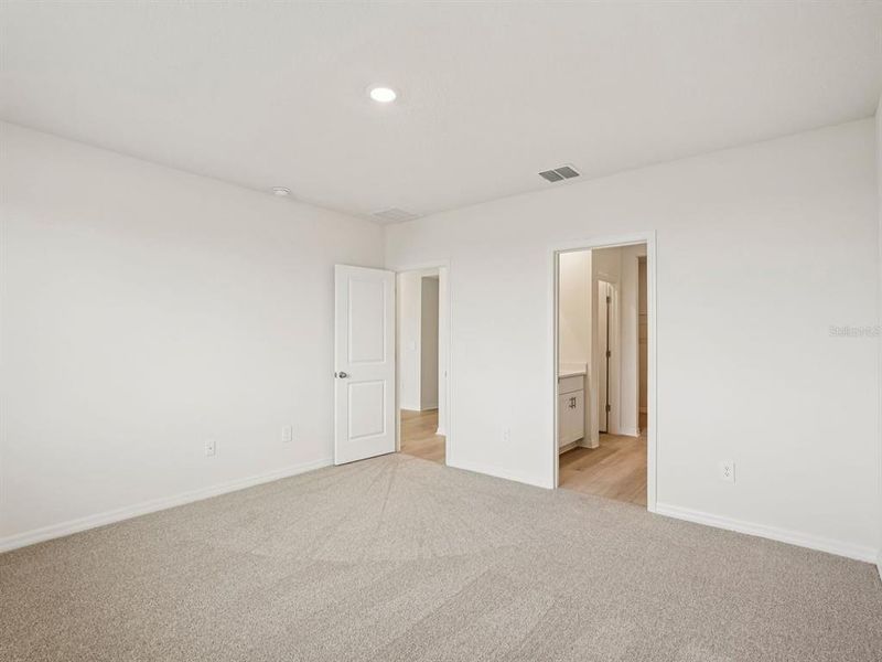 Spacious, unfurnished interior of a new home in Two Rivers - Classic Series, Zephyrhills (Image 13).