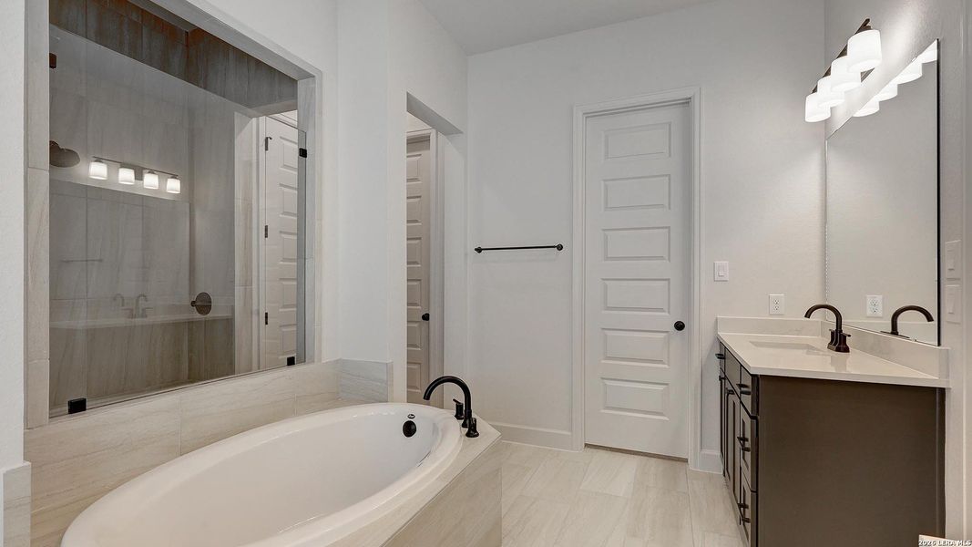 Furnished interior view inside a new home in Esperanza, Boerne (Image 7).