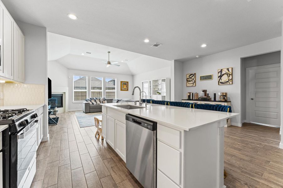 Furnished interior view inside a new home in Sunterra, Katy (Image 25). Furnished interior view inside a new home in Sunterra, Katy (Image 25).