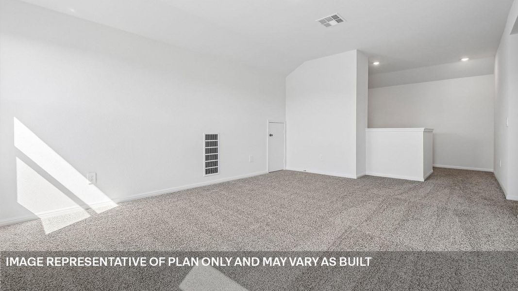 Spacious, unfurnished interior of a new home in Bar W Ranch, Leander (Image 35).