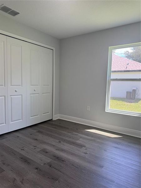 Spacious, unfurnished interior of a new home in , Ocala (Image 20).
