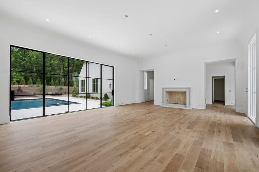 Spacious, unfurnished interior of a new home in , Atlanta (Image 18). Spacious, unfurnished interior of a new home in , Atlanta (Image 18).