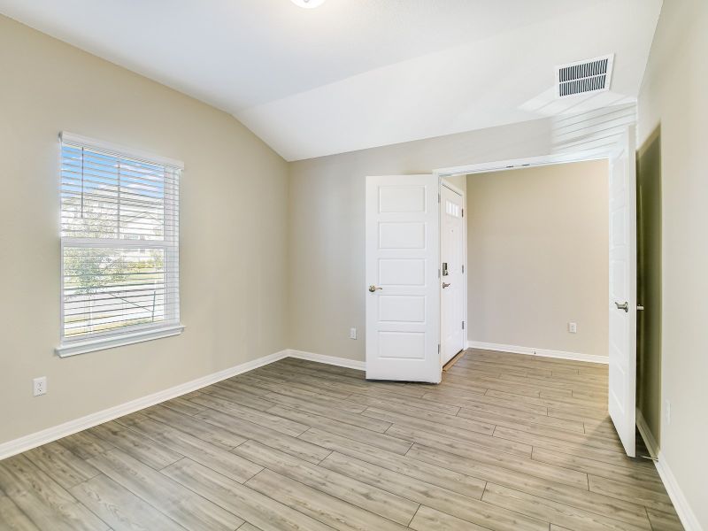 Spacious, unfurnished interior of a new home in Butler Farms - Boulevard Collection, Liberty Hill (Image 8).