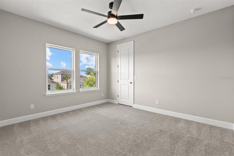 Spacious, unfurnished interior of a new home in Park East at Azario, Bradenton (Image 20). Spacious, unfurnished interior of a new home in Park East at Azario, Bradenton (Image 20).
