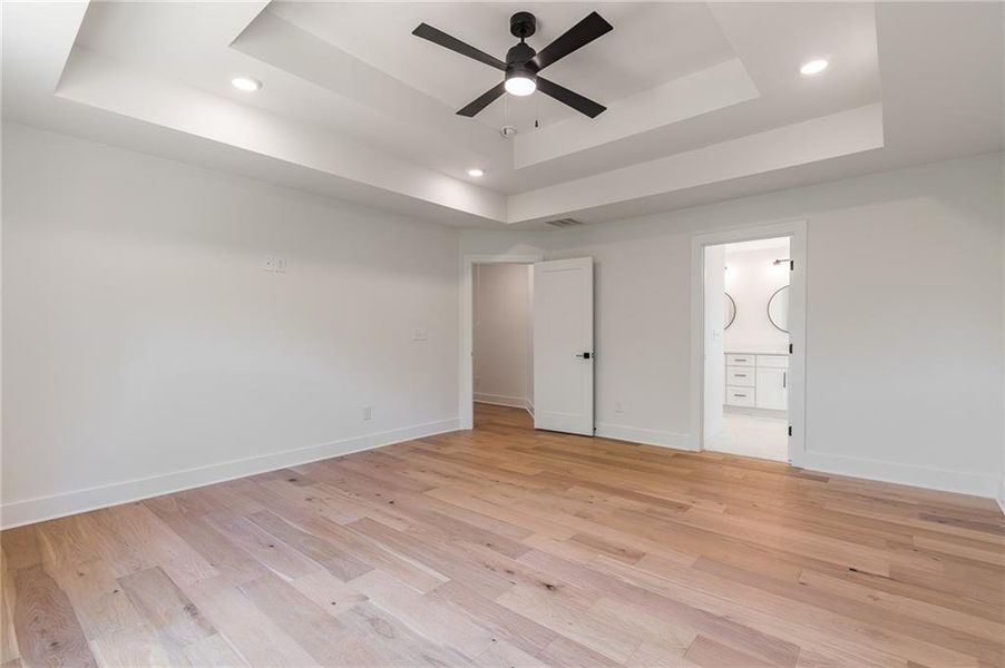 Spacious, unfurnished interior of a new home in , Gainesville (Image 36).