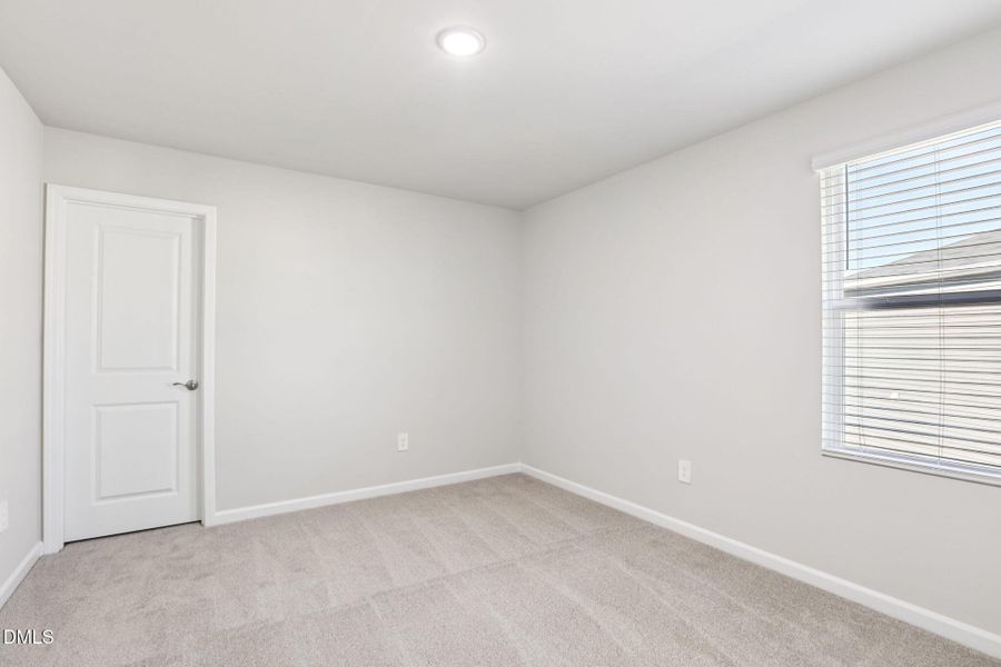 36-web-or-mls-Raleigh- River Glen-38 Hof