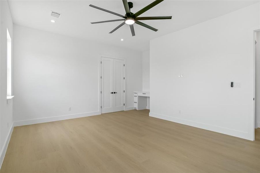 Spacious, unfurnished interior of a new home in , Dallas (Image 18). Spacious, unfurnished interior of a new home in , Dallas (Image 18).