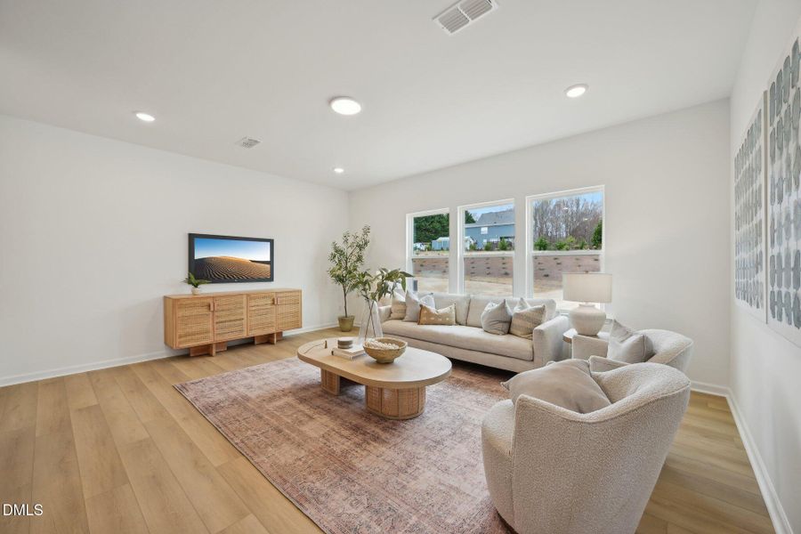 6-web-or-mls-Emeline Way 10-006 6-web-or-mls-Emeline Way 10-006