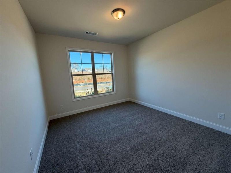 Spacious, unfurnished interior of a new home in , Jefferson (Image 12).