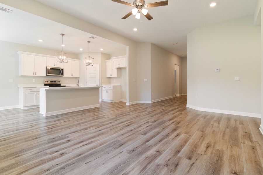 Representative unfurnished interior of a home built from the Maybell III by CJL Homes in Barton's Bend, Crestview (Image 26).