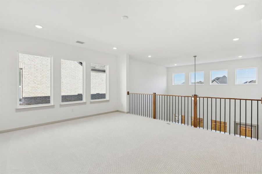 This light, bright and airy game room is the perfect place for family entertainment! This light, bright and airy game room is the perfect place for family entertainment!