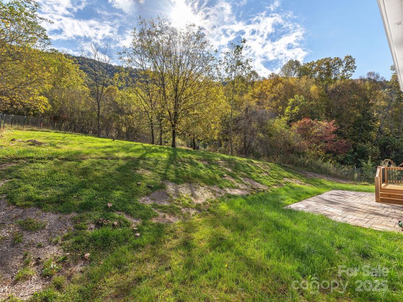 Natural landscape and outdoor views near in Canton (Image 26). Natural landscape and outdoor views near in Canton (Image 26).