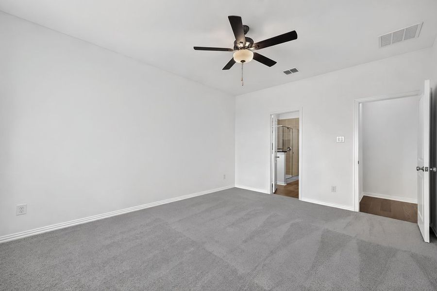Spacious, unfurnished interior of a new home in River Ridge, Crandall (Image 16). Spacious, unfurnished interior of a new home in River Ridge, Crandall (Image 16).