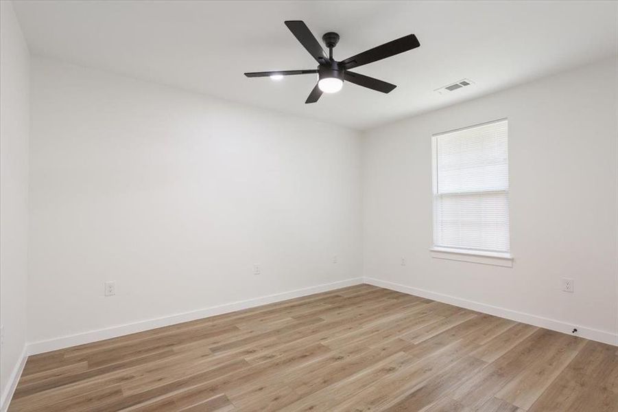 Spacious, unfurnished interior of a new home in , Waco (Image 24).