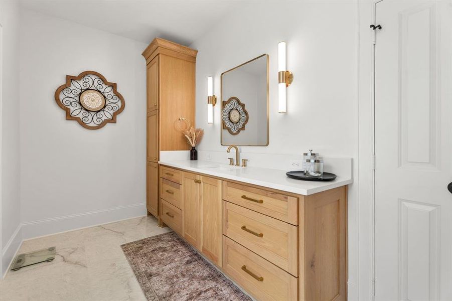 Furnished interior view inside a new home in , Tyler (Image 19).