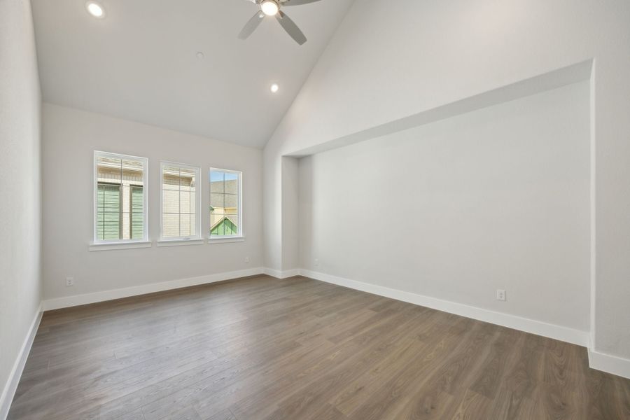 Spacious, unfurnished interior of a new home in Newman Village Townhomes, Frisco (Image 39).