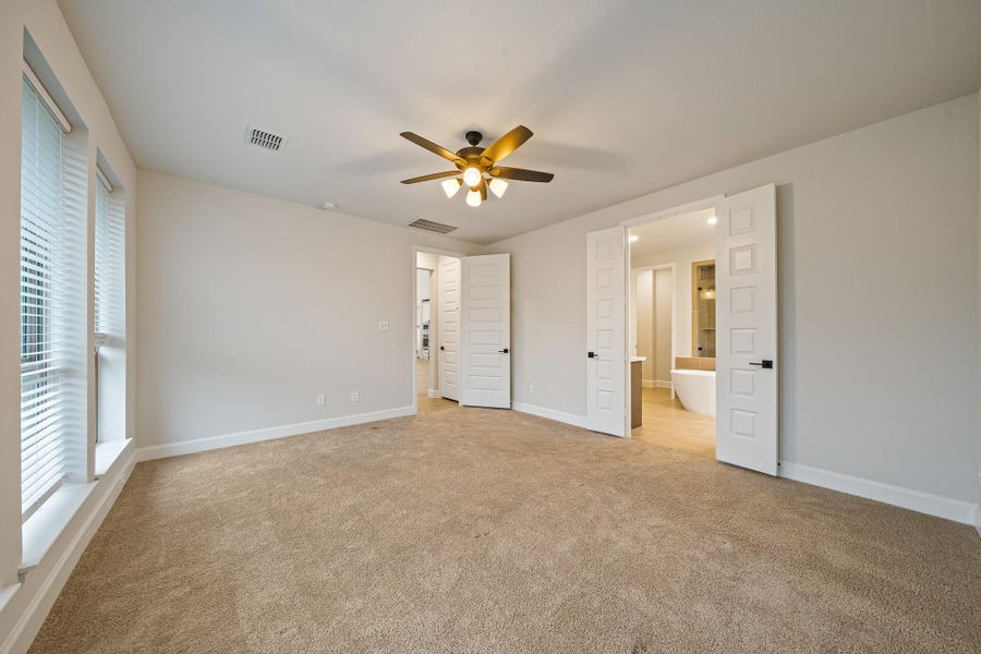 Spacious, unfurnished interior of a new home in , Brookshire (Image 47).