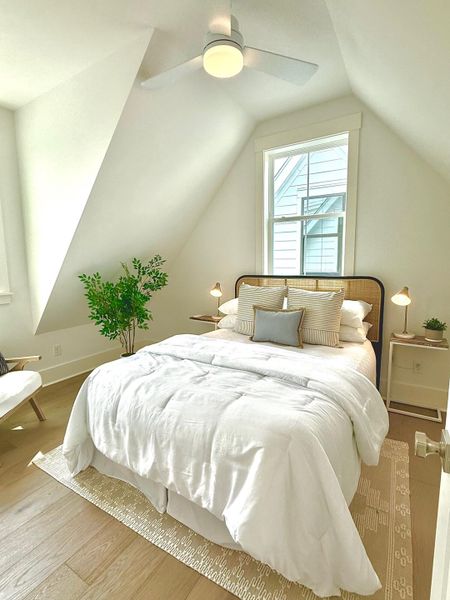 Furnished interior view inside a new home in Grants Court, Charleston (Image 9).