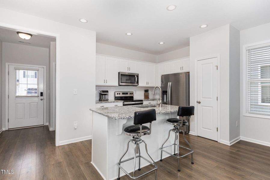 007_img_0195-edit_924 007_img_0195-edit_924