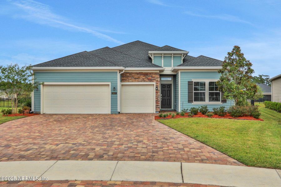 Exterior details and patio area of a home in , Green Cove Springs (Image 21). Exterior details and patio area of a home in , Green Cove Springs (Image 21).