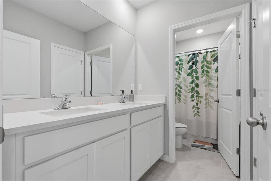 Furnished interior view inside a new home in Deerbrook, Land O' Lakes (Image 37).