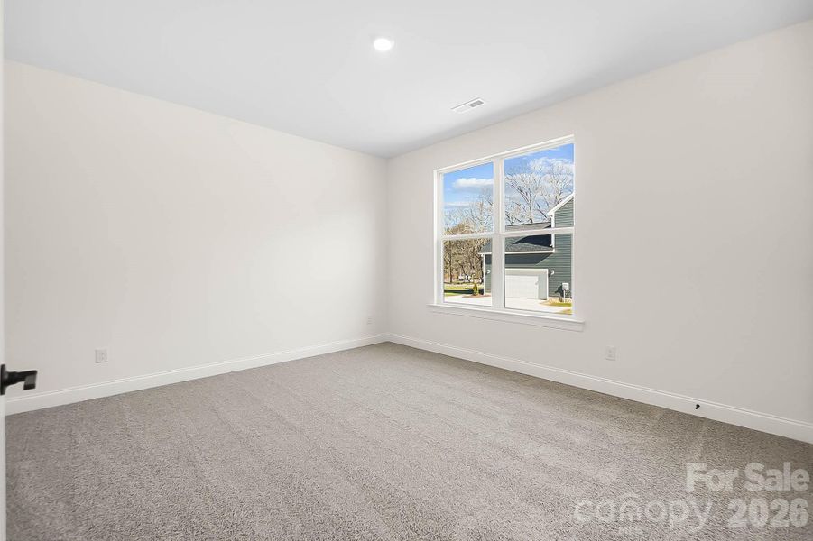 Spacious, unfurnished interior of a new home in Lancaster Hwy, Waxhaw (Image 32).